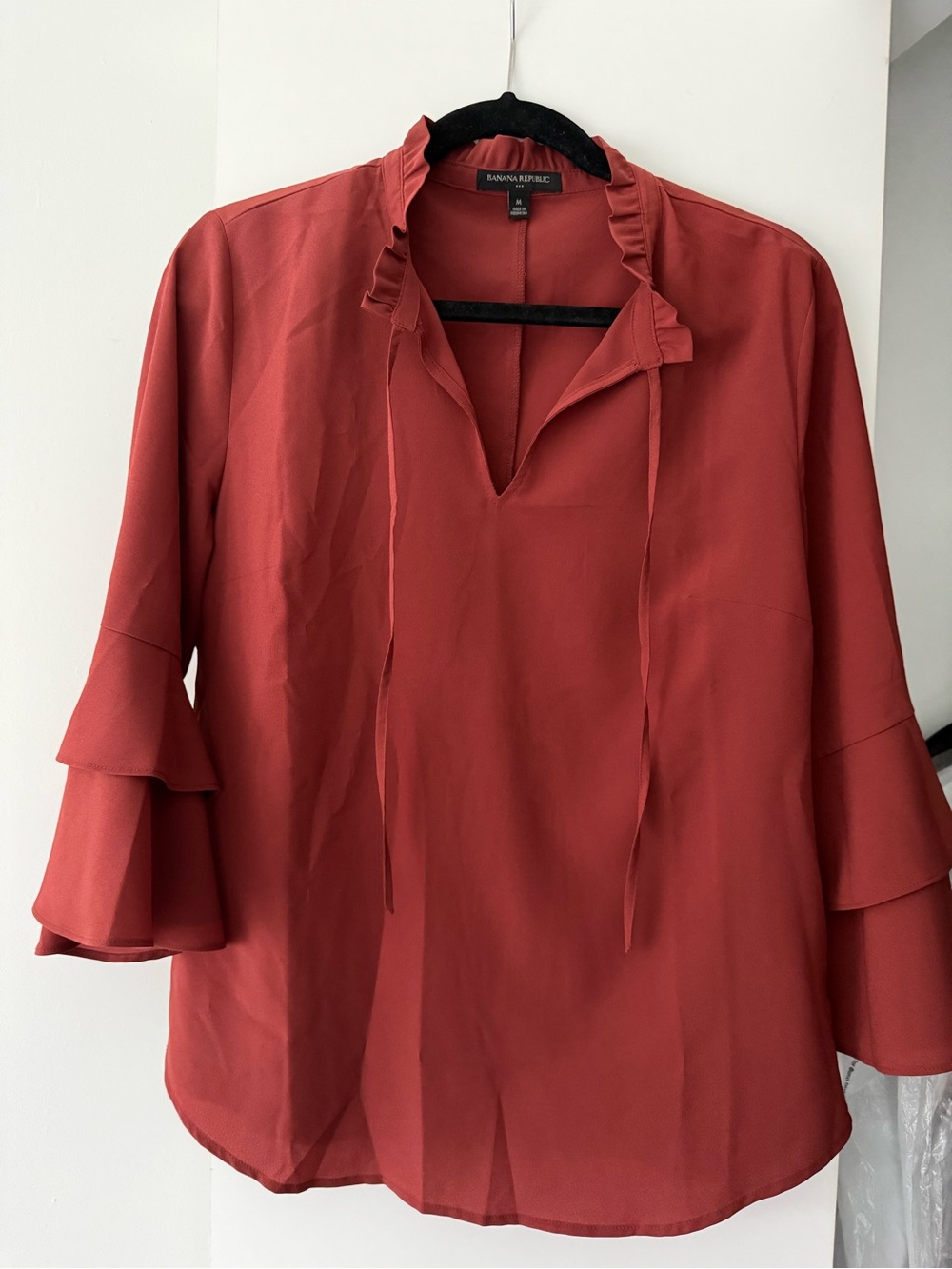 Banana Republic Rust Tie-Neck Ruffle Sleeve Blouse